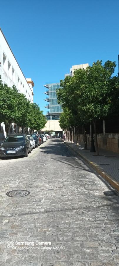 דירות קדיז Piso Playa La Caleta מראה חיצוני תמונה
