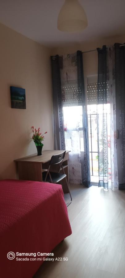 דירות קדיז Piso Playa La Caleta מראה חיצוני תמונה